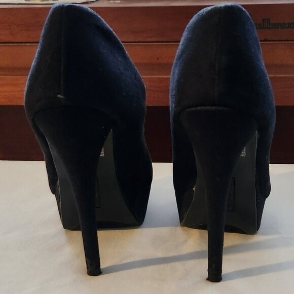 Brash stiletto heeled pumps sz 6.5 W faux suede black - Picture 3 of 5